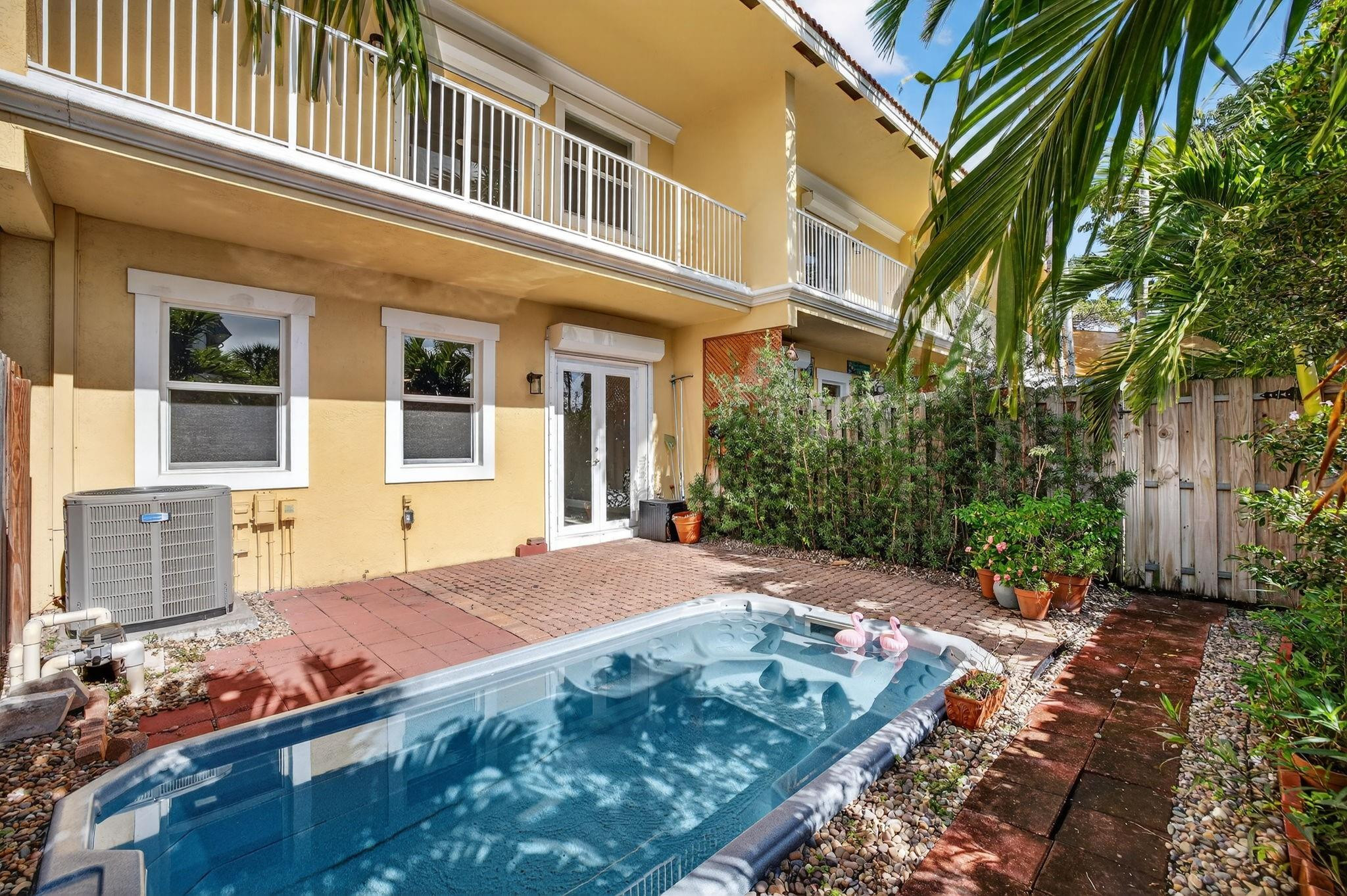 Villa Escondida - Residential