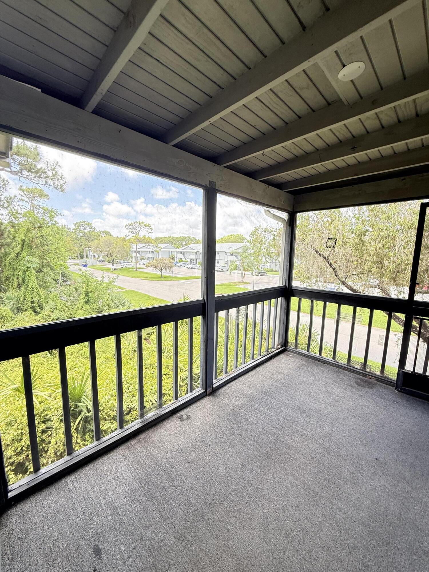 PINECROFT CONDO - Residential