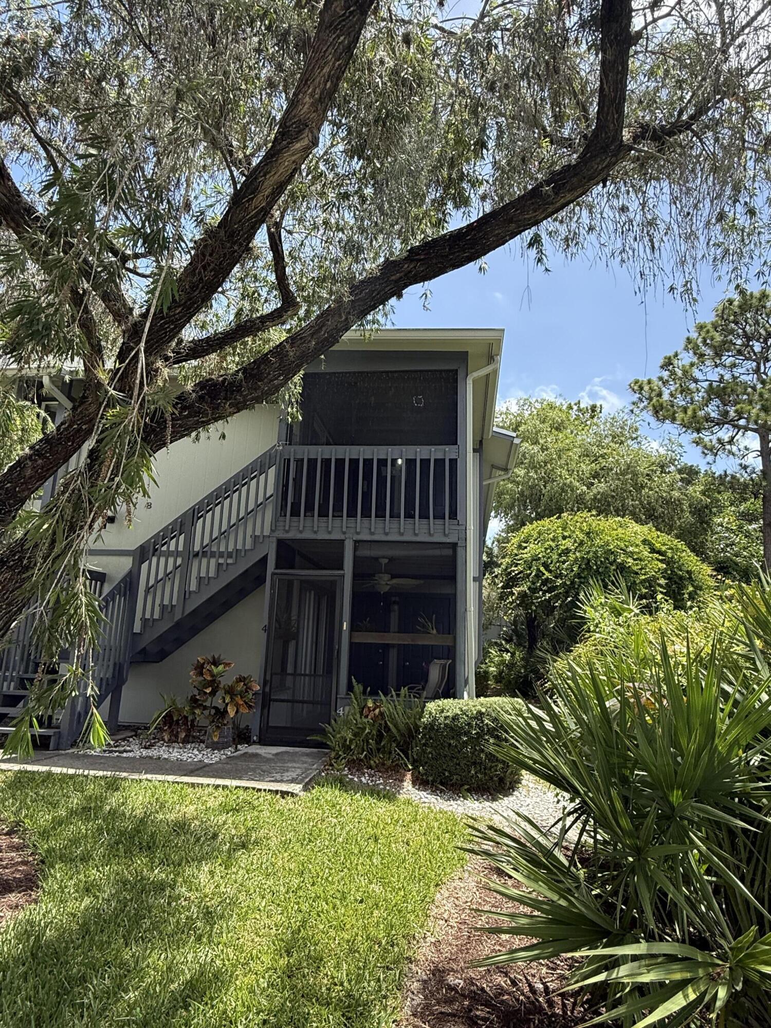 PINECROFT CONDO - Residential