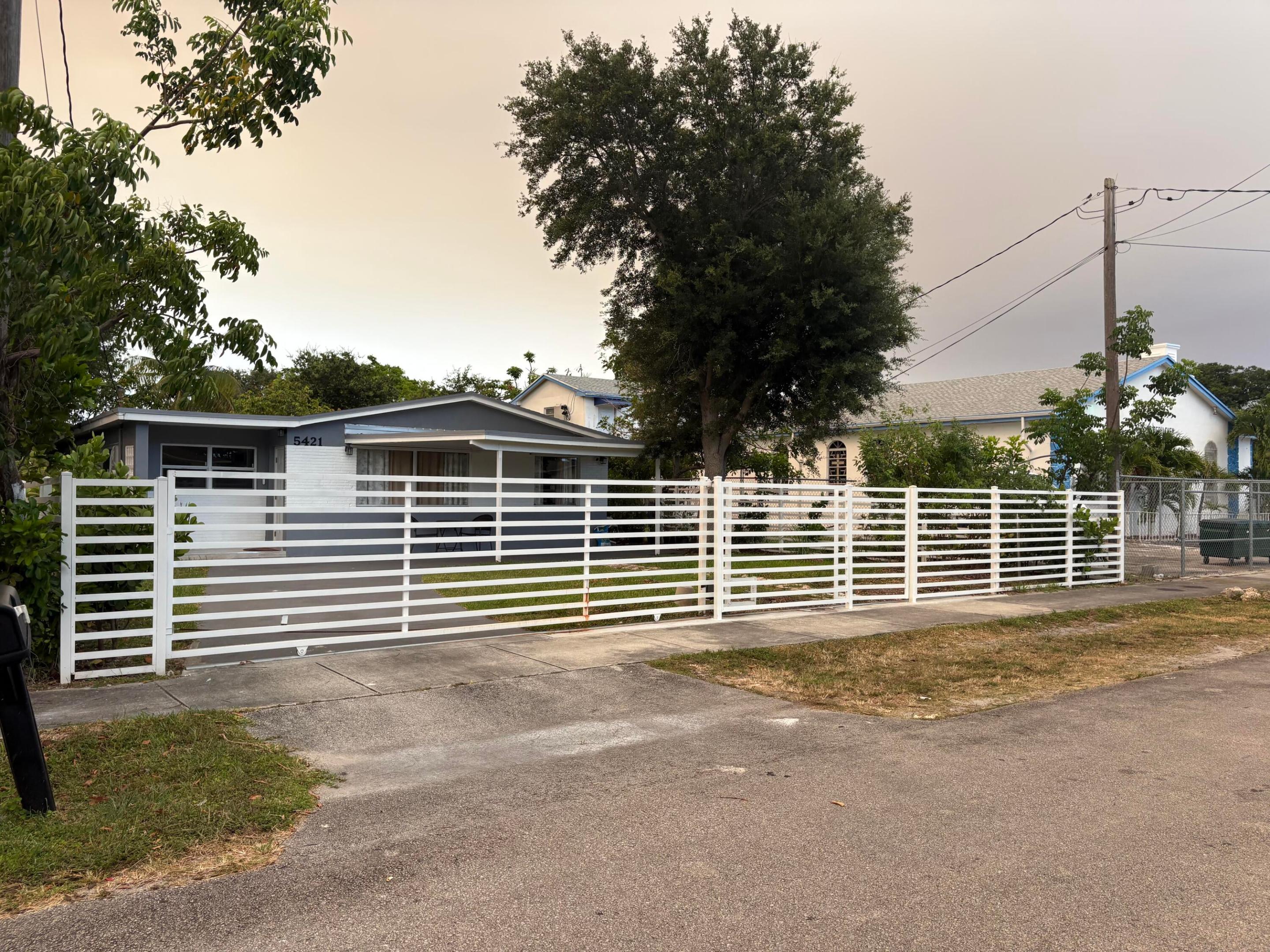 CARVER RANCHES REV PLAT - Residential