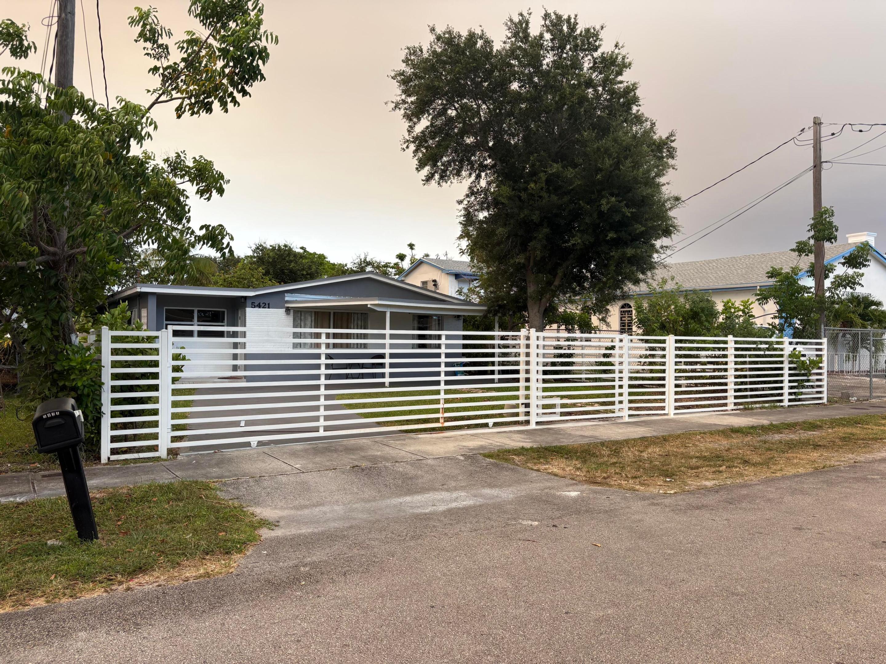 CARVER RANCHES REV PLAT - Residential