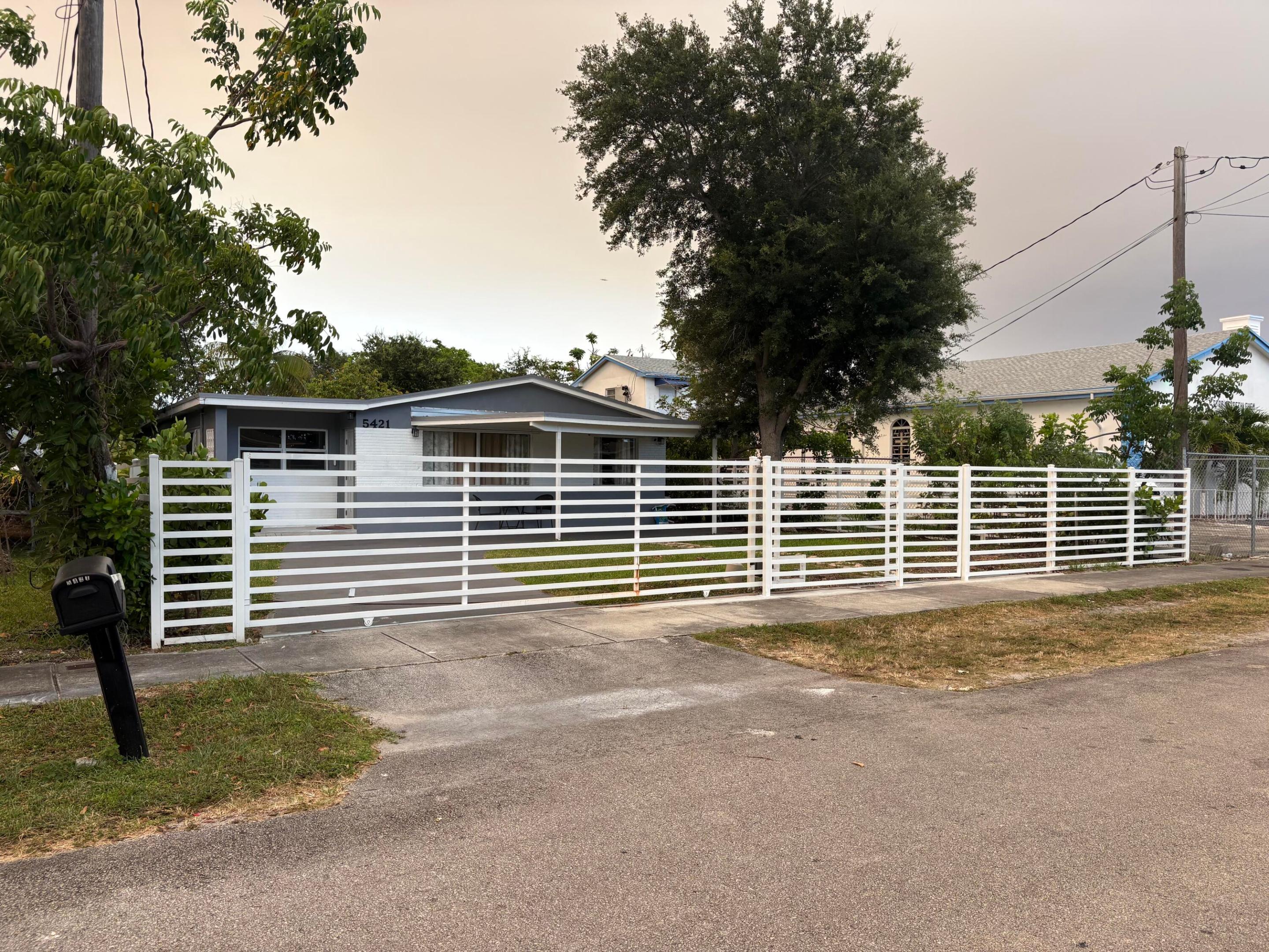 CARVER RANCHES REV PLAT - Residential