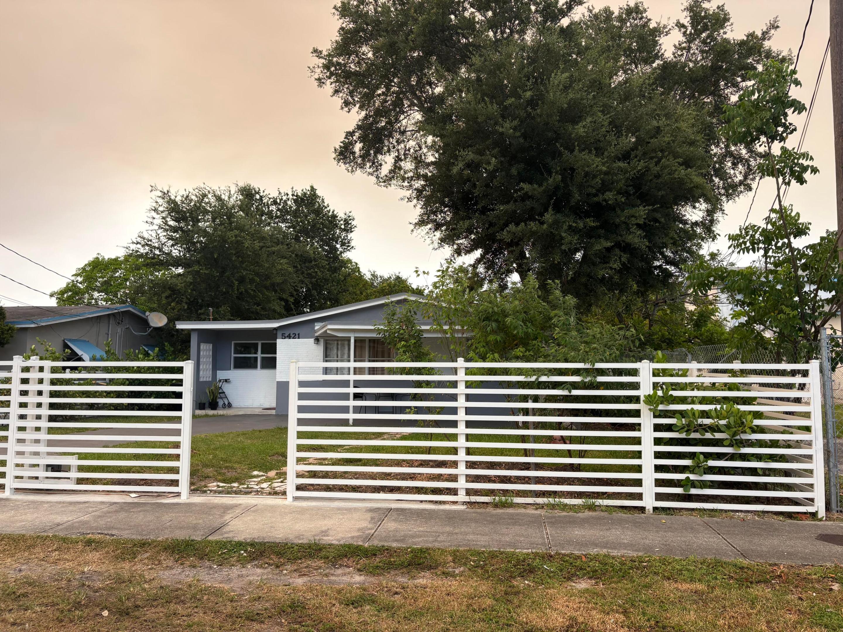 CARVER RANCHES REV PLAT - Residential