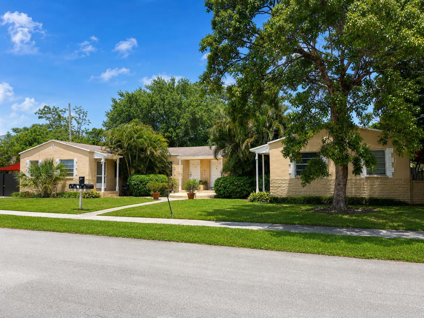 CROISSANT PARK RIVER SEC - Residential Income
