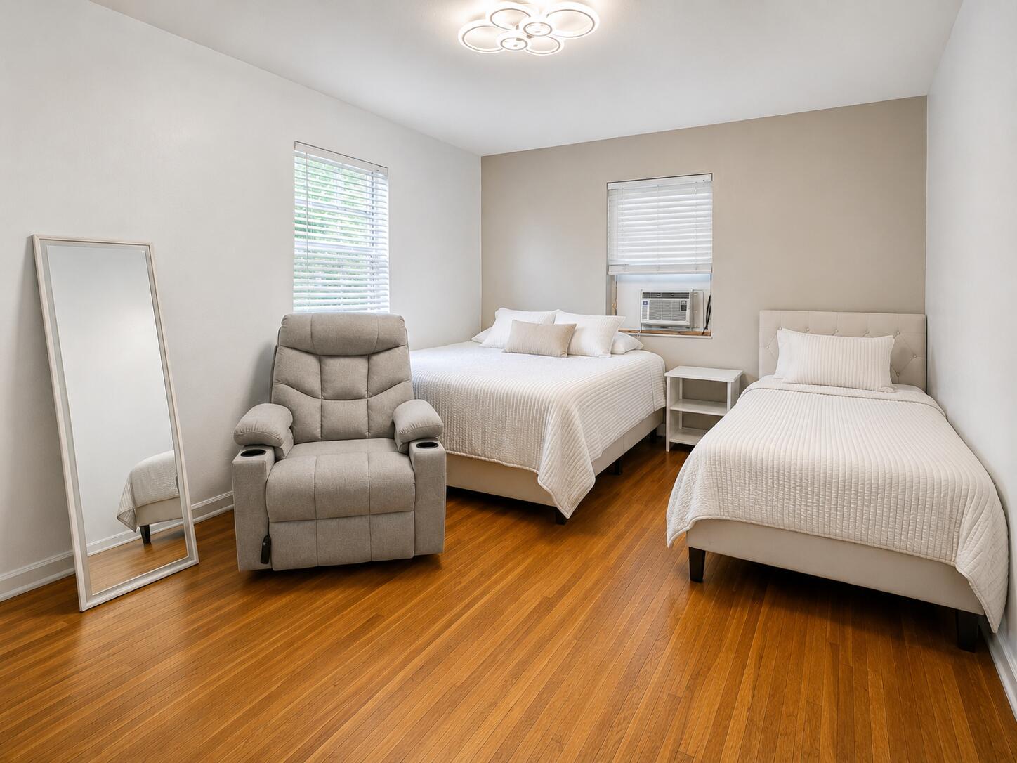 CROISSANT PARK RIVER SEC - Residential Income