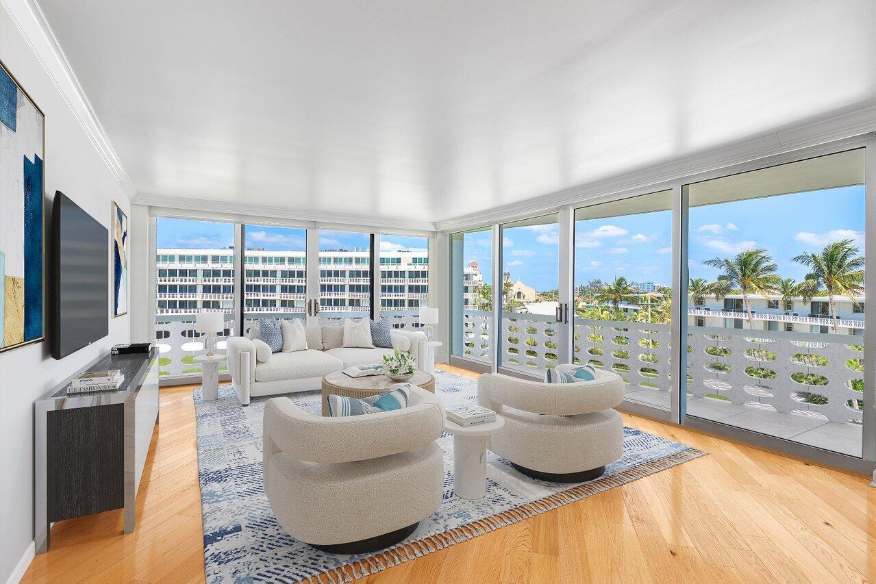 SUN AND SURF ONE HUNDRED & ONE HUNDRED THIRTY COND - Residential