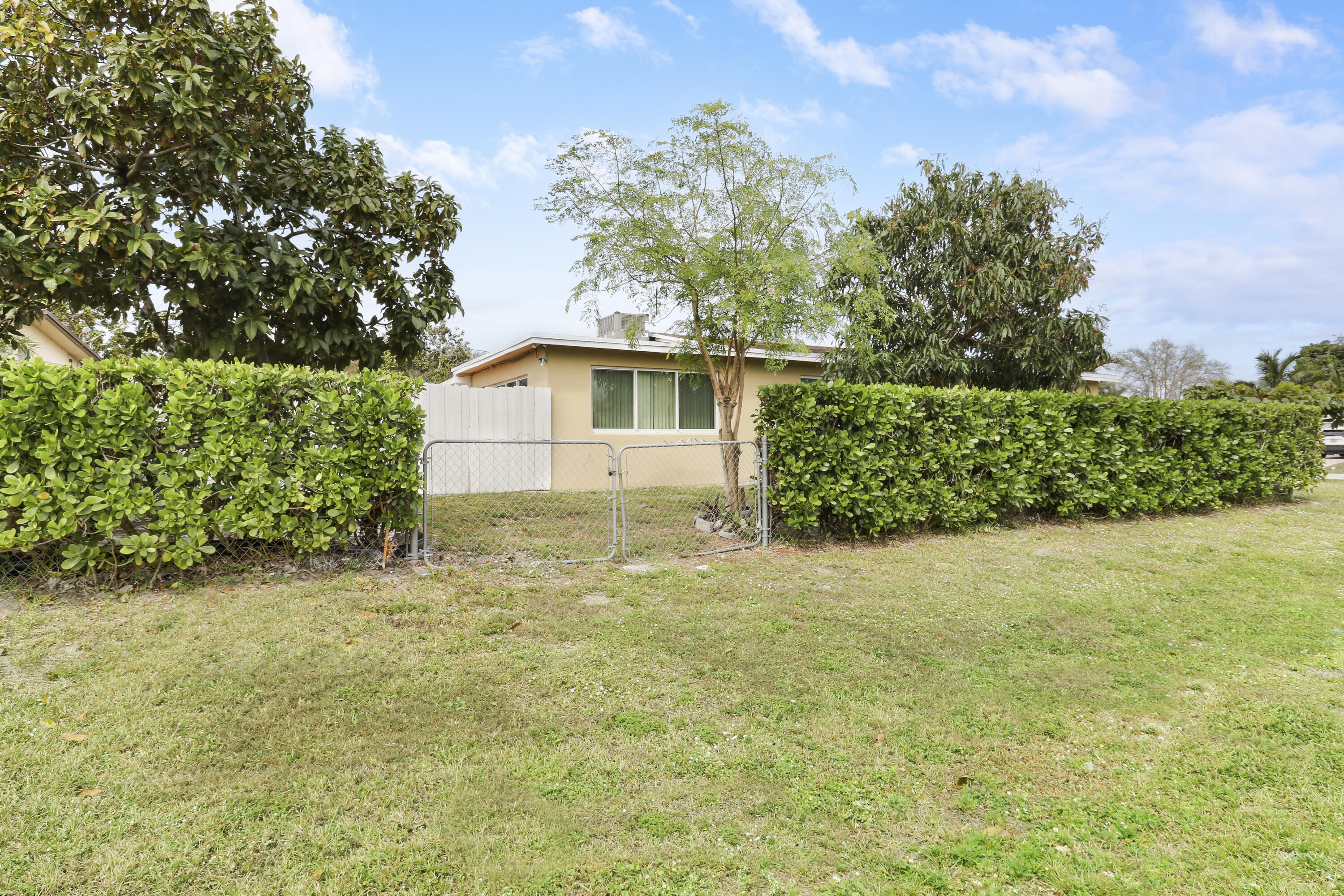 LAKE BELVEDERE ESTATES 3RD ADD - Residential
