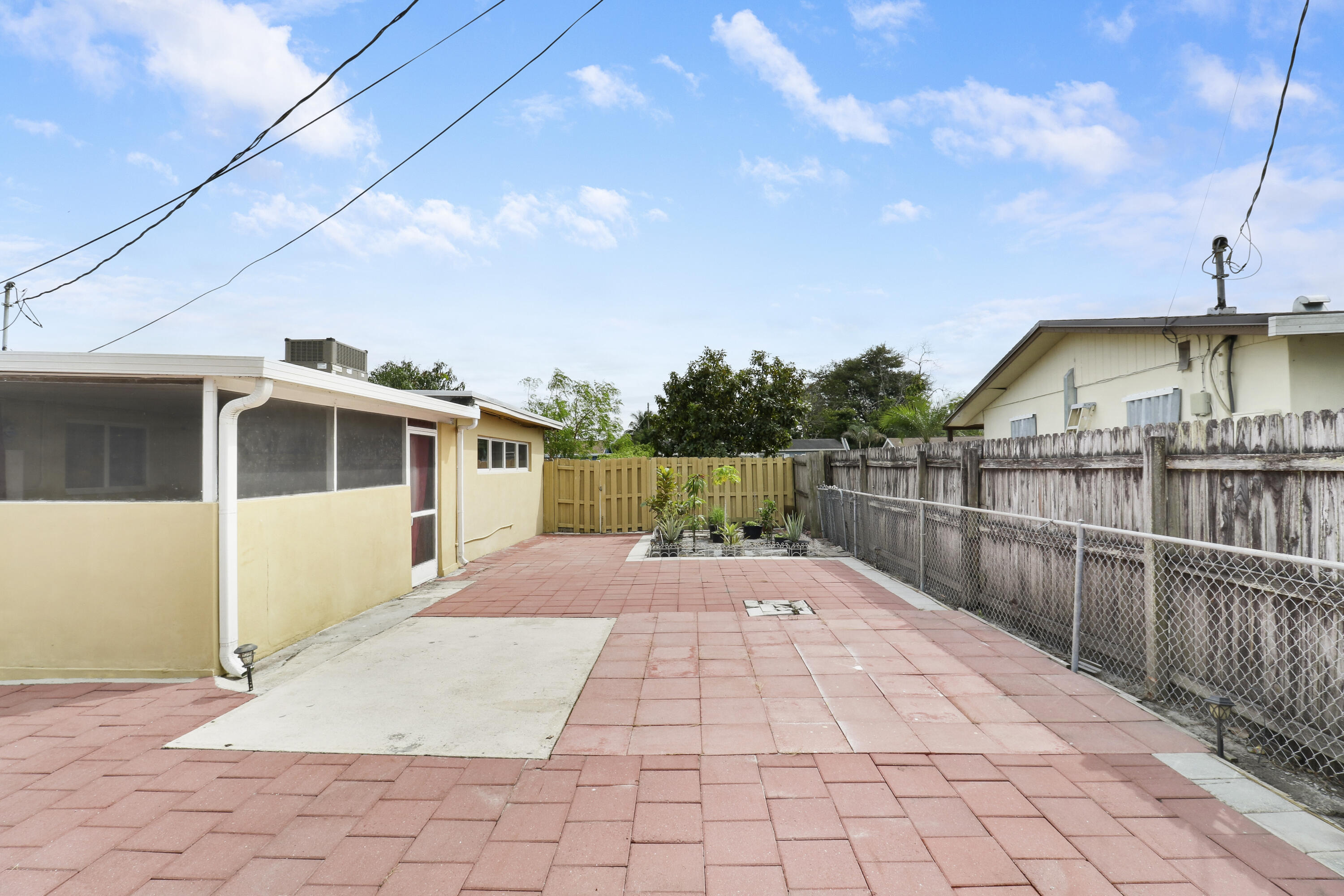 LAKE BELVEDERE ESTATES 3RD ADD - Residential