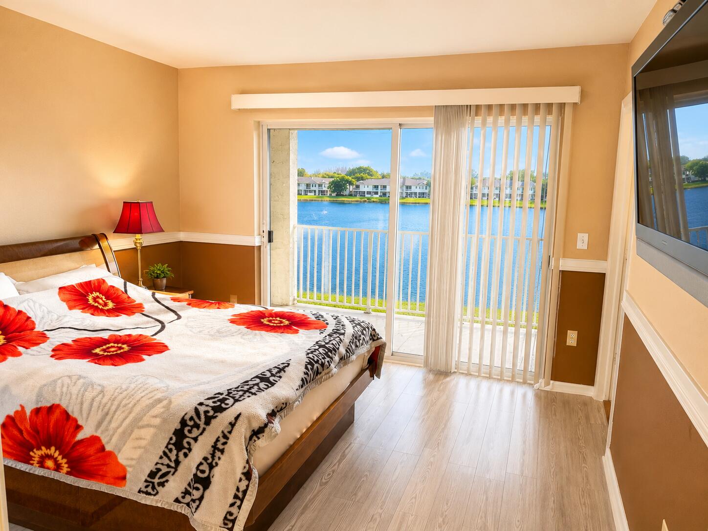 EMERALD LAKE TOWNHOMES - Residential