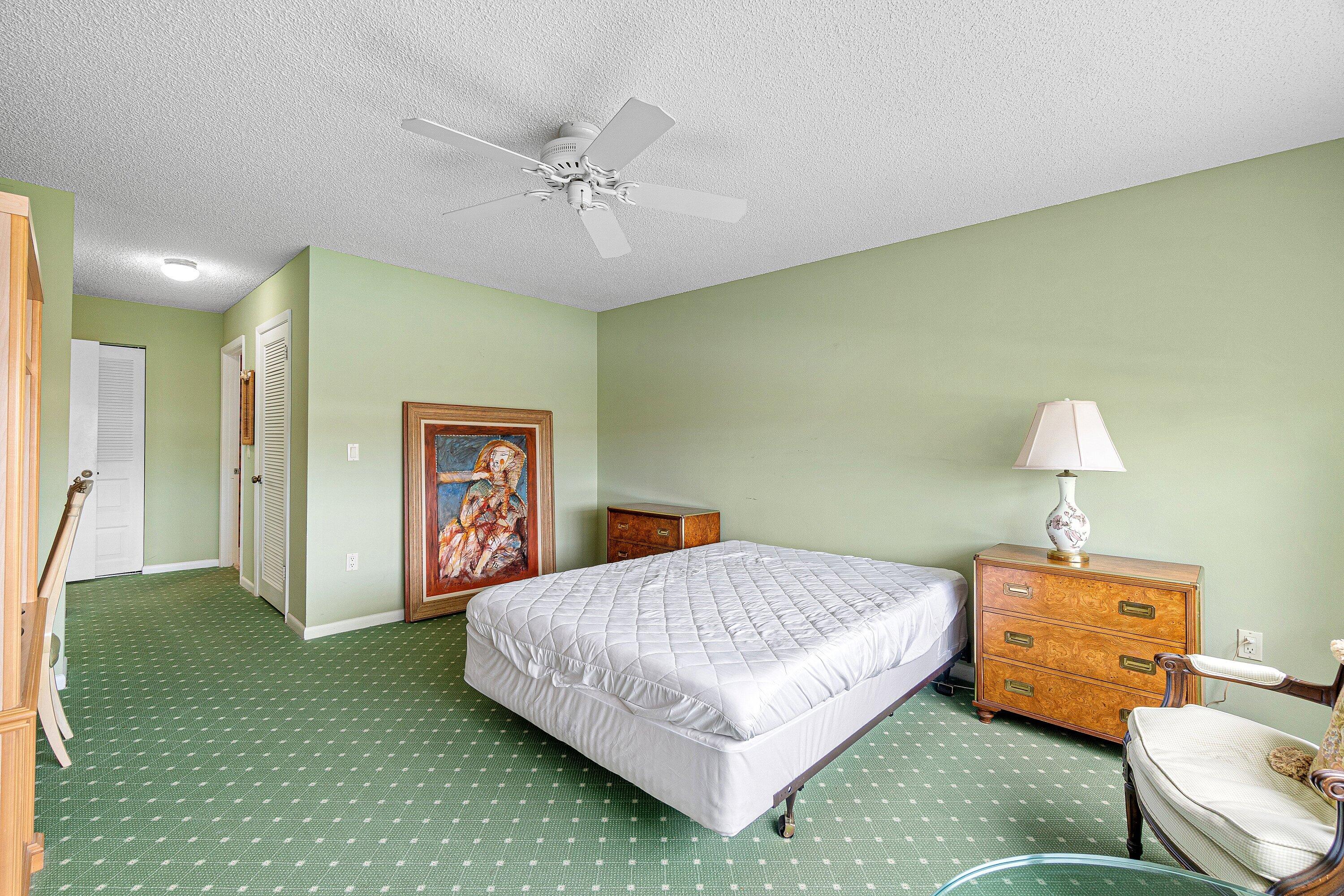 SOUTHPORT AT HUNTERS RUN CONDO - Residential