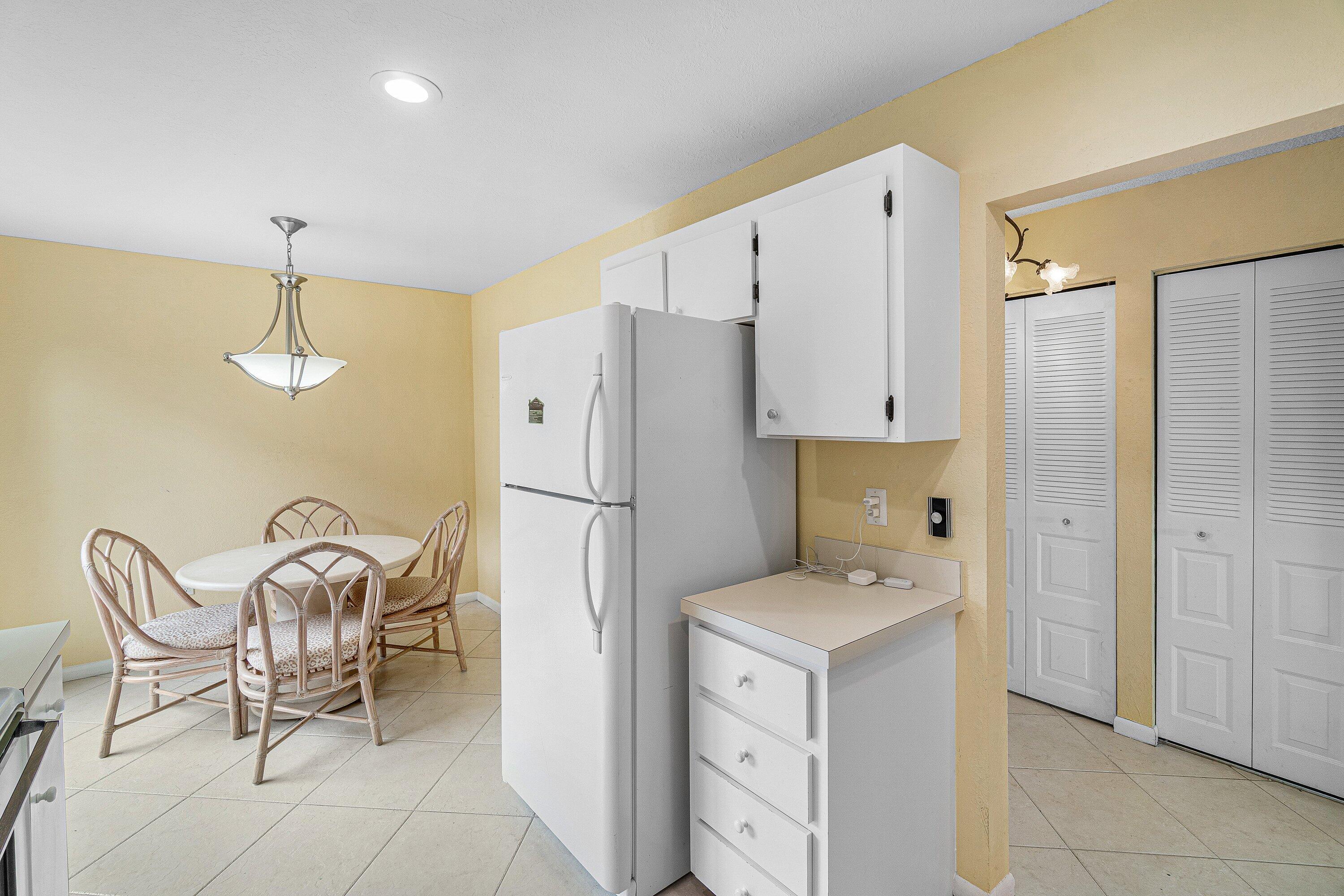 SOUTHPORT AT HUNTERS RUN CONDO - Residential