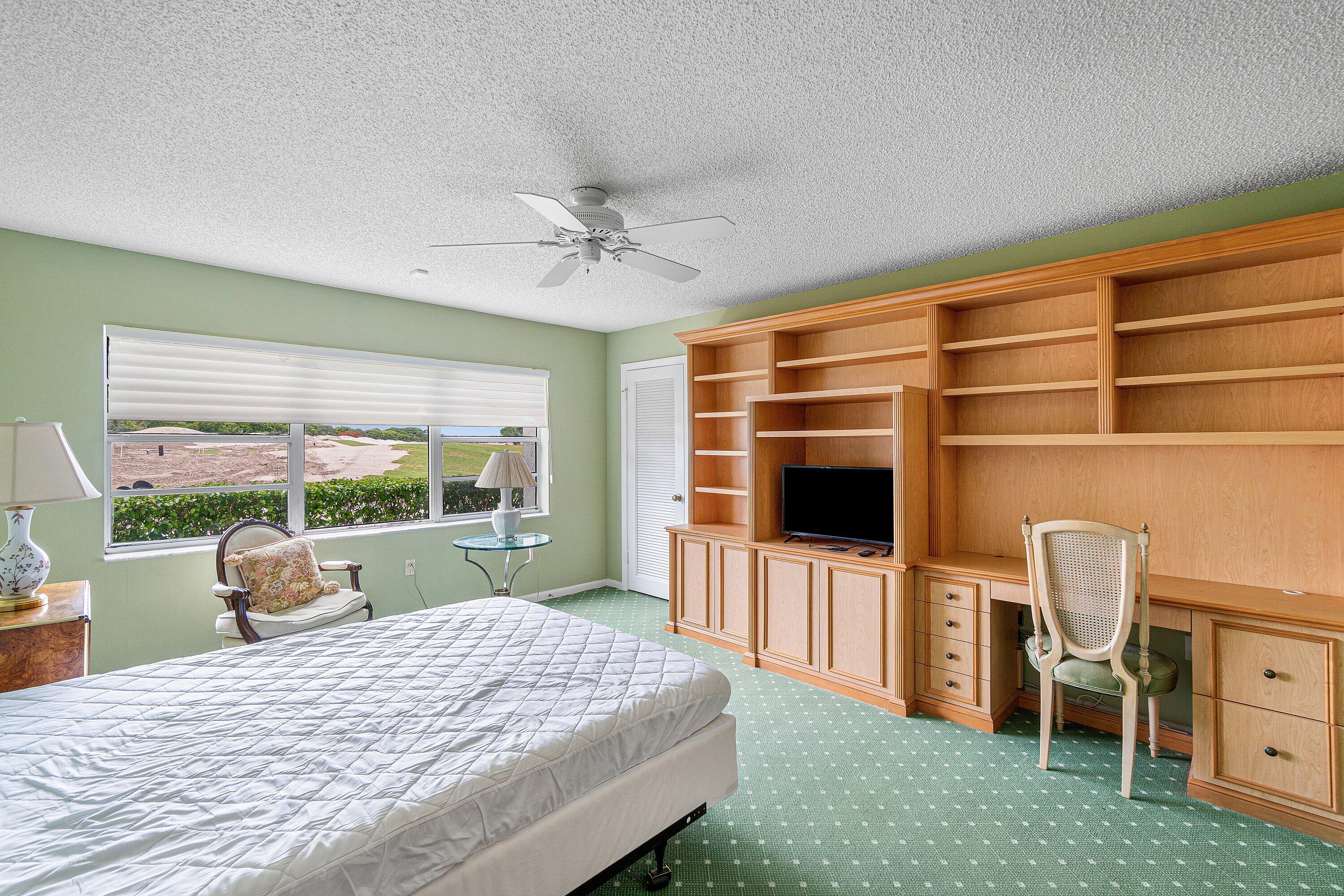 SOUTHPORT AT HUNTERS RUN CONDO - Residential