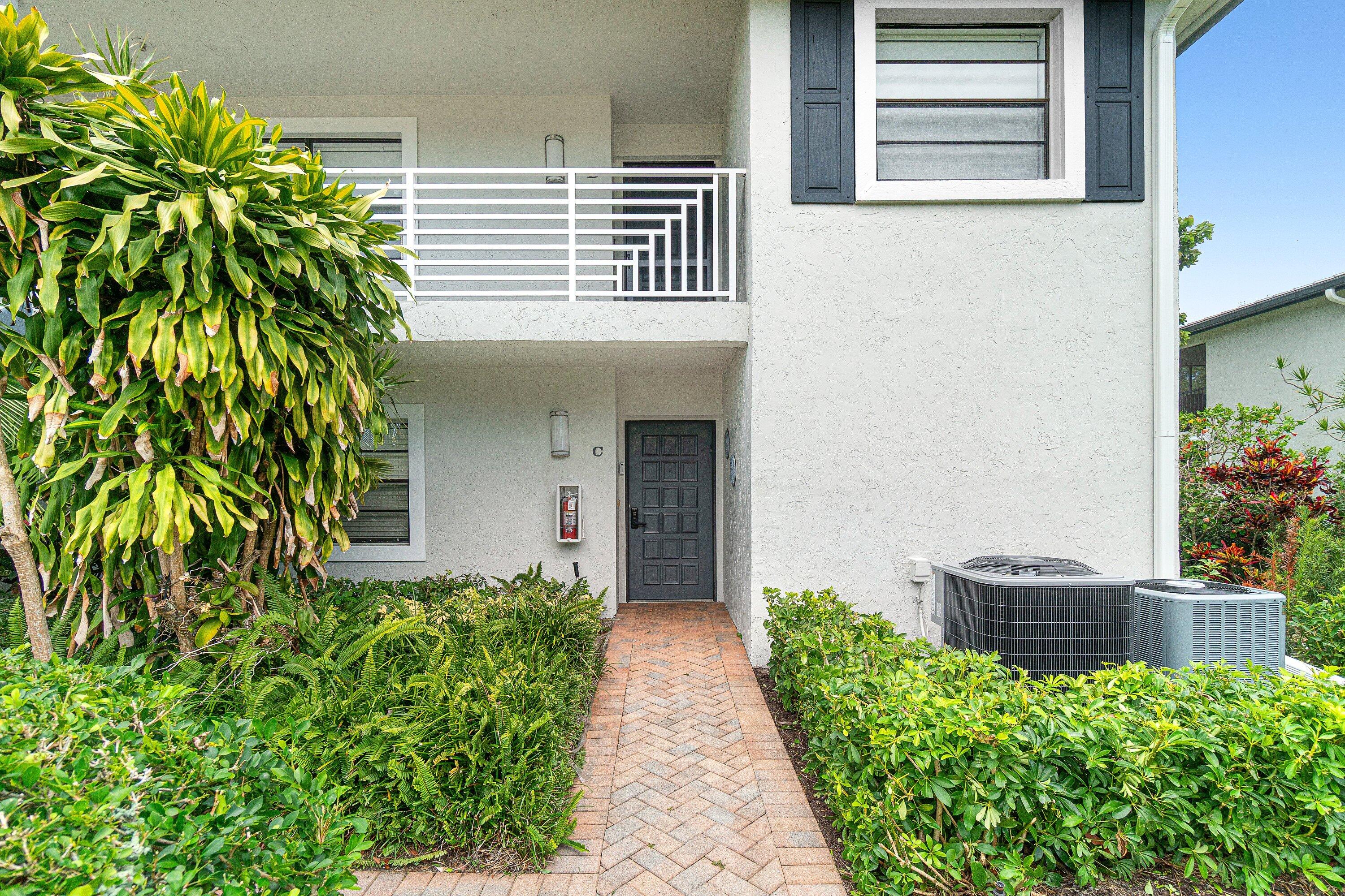 SOUTHPORT AT HUNTERS RUN CONDO - Residential