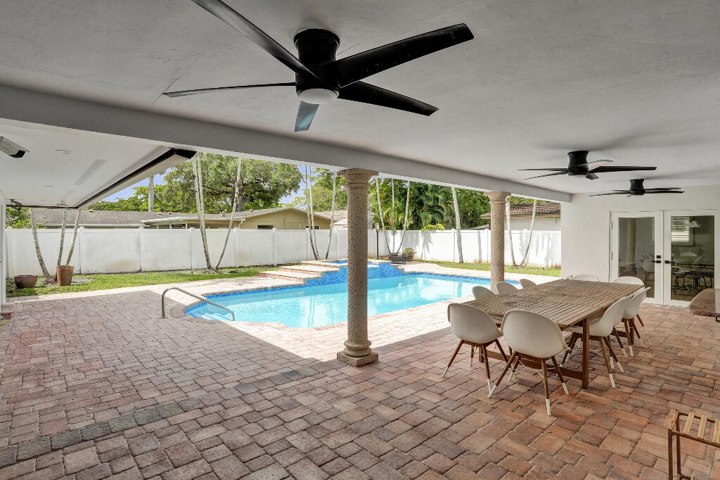 EMERALD HILLS - Residential