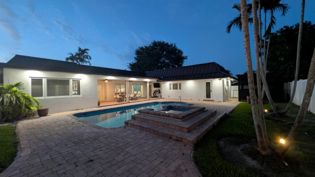 EMERALD HILLS - Residential