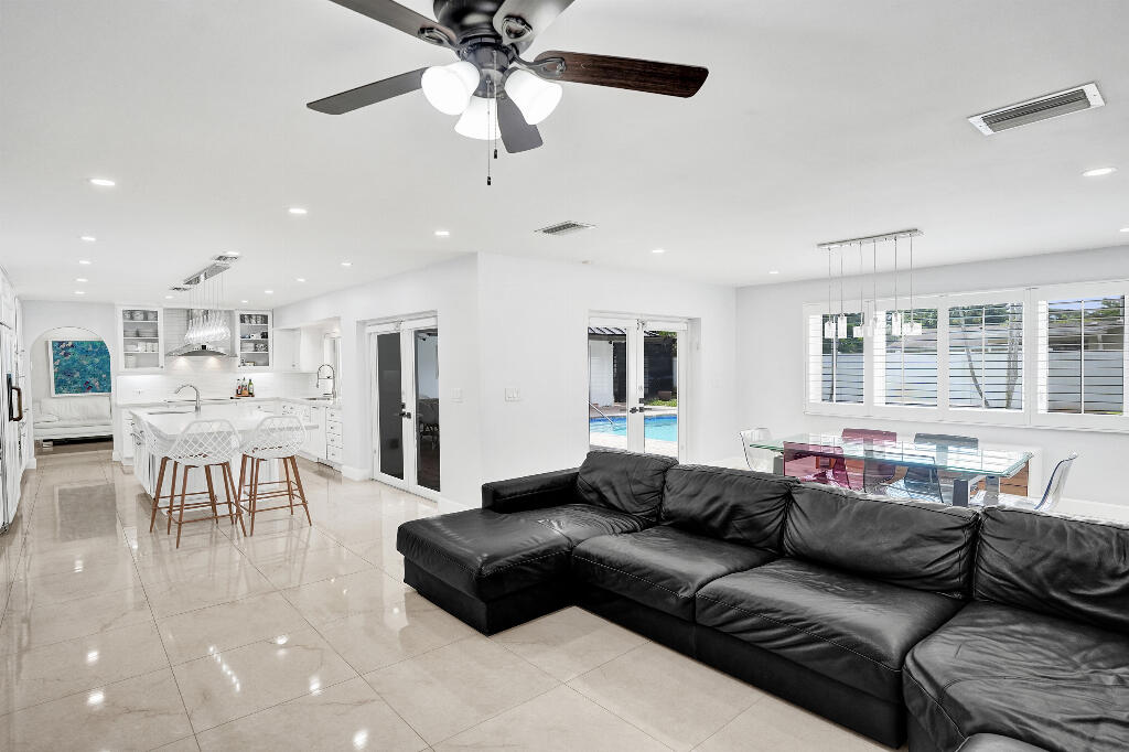 EMERALD HILLS - Residential