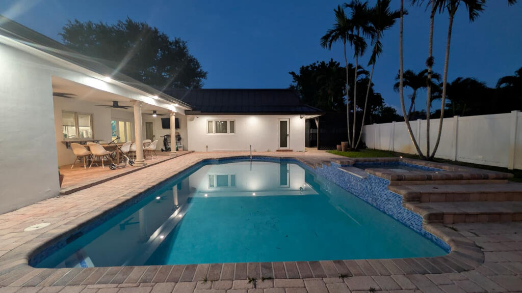 EMERALD HILLS - Residential