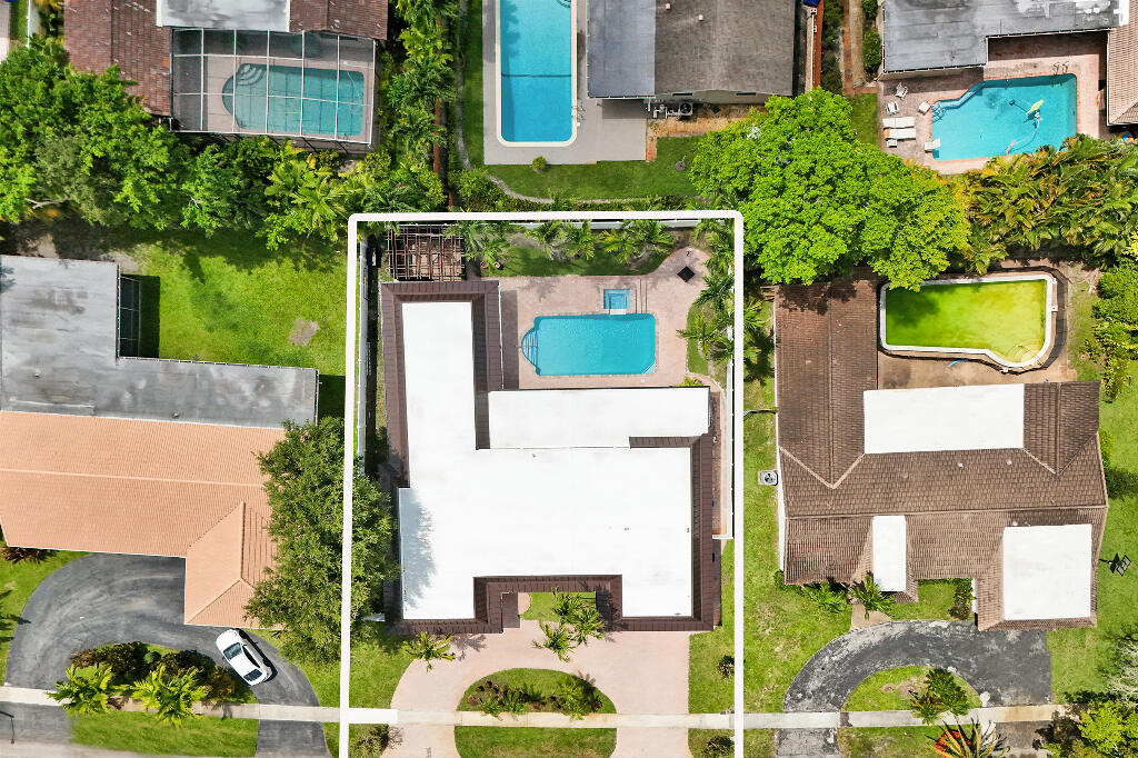 EMERALD HILLS - Residential