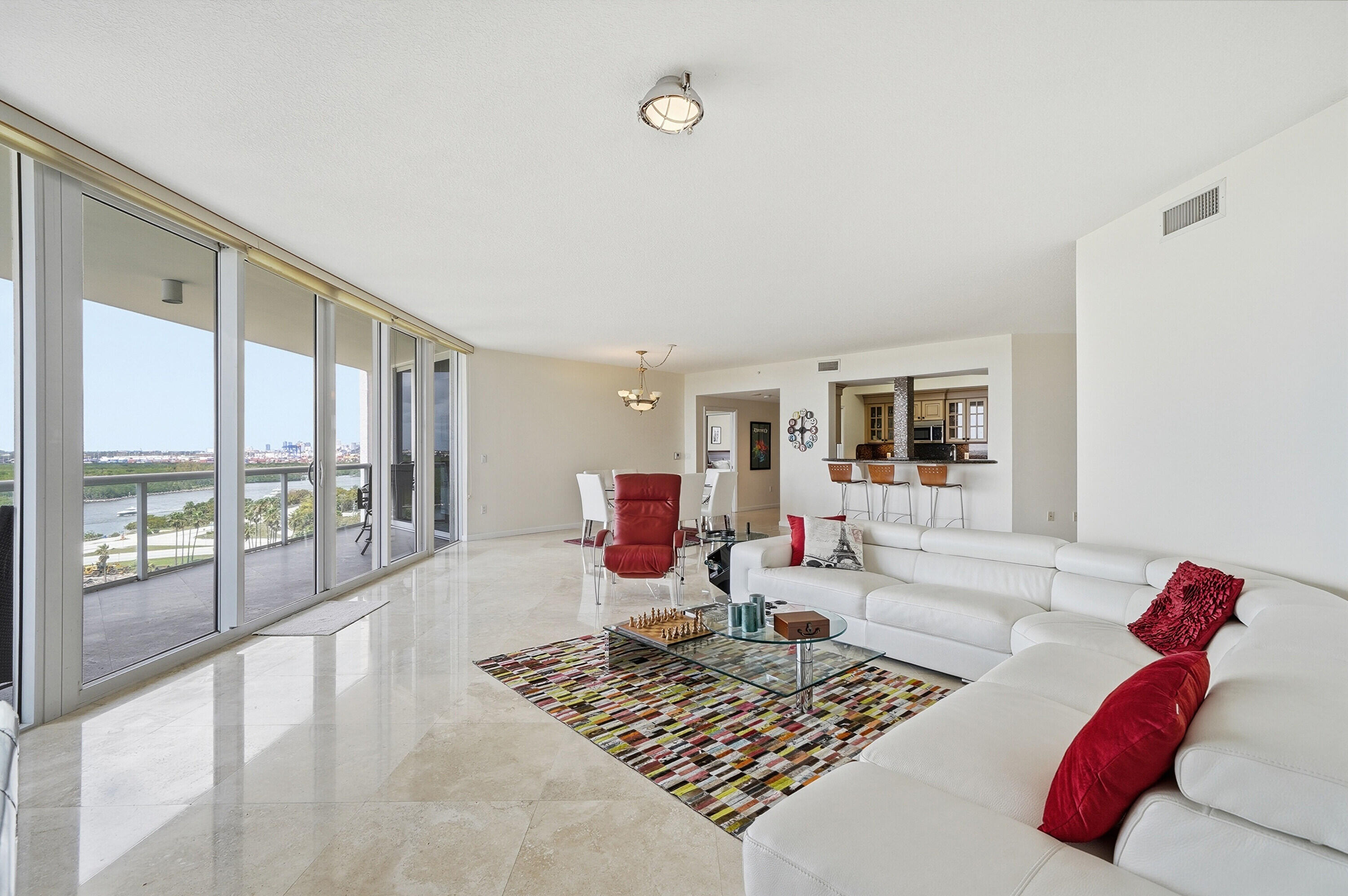 RENAISSANCE ON THE OCEAN - Residential