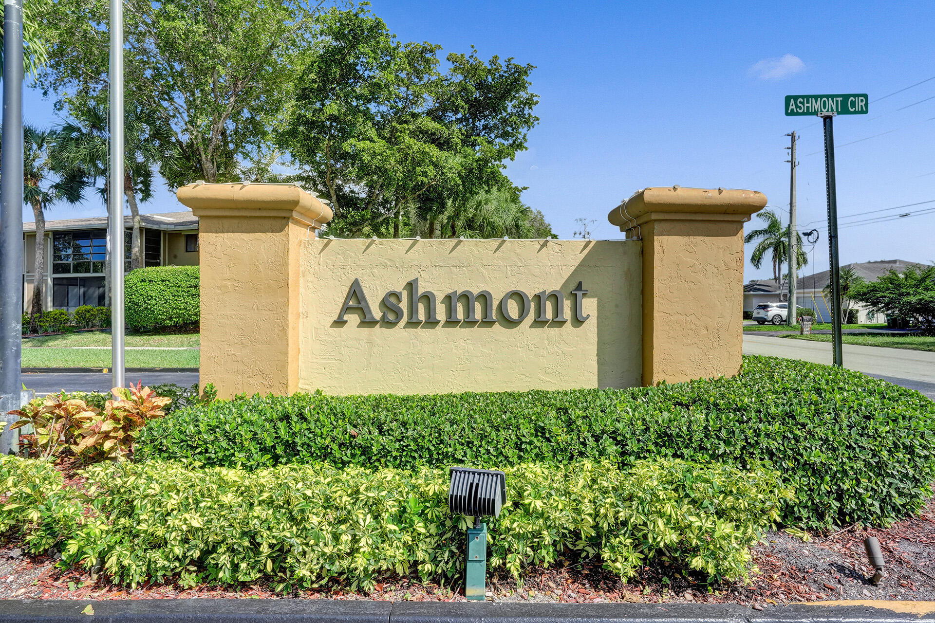 ASHMONT CONDOMINIUM E - Residential