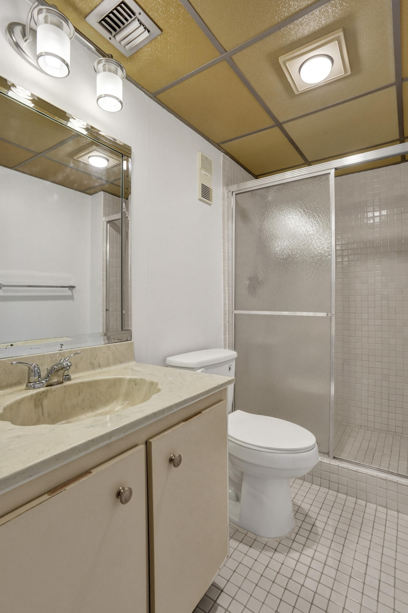 ASHMONT CONDOMINIUM E - Residential