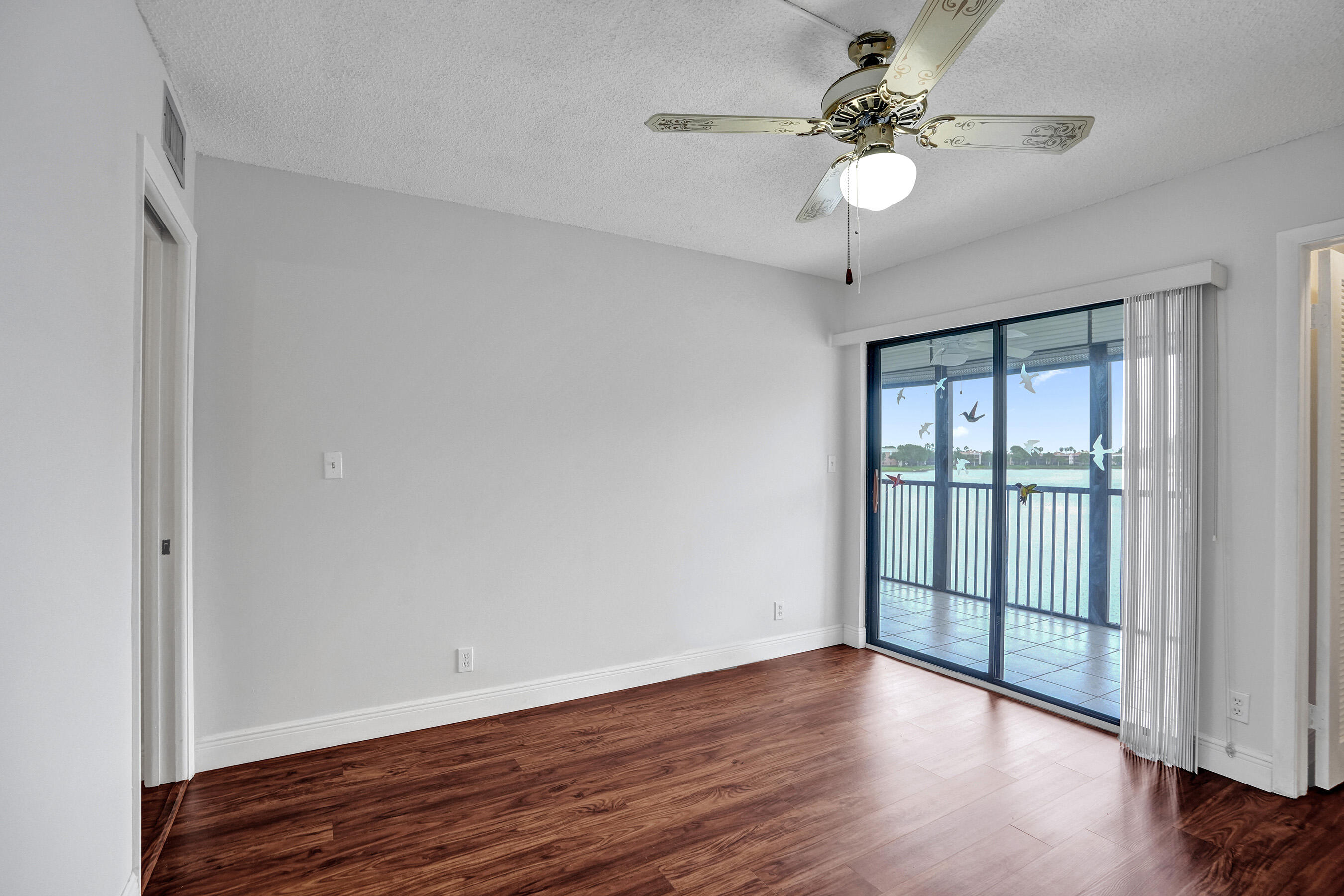 ASHMONT CONDOMINIUM E - Residential