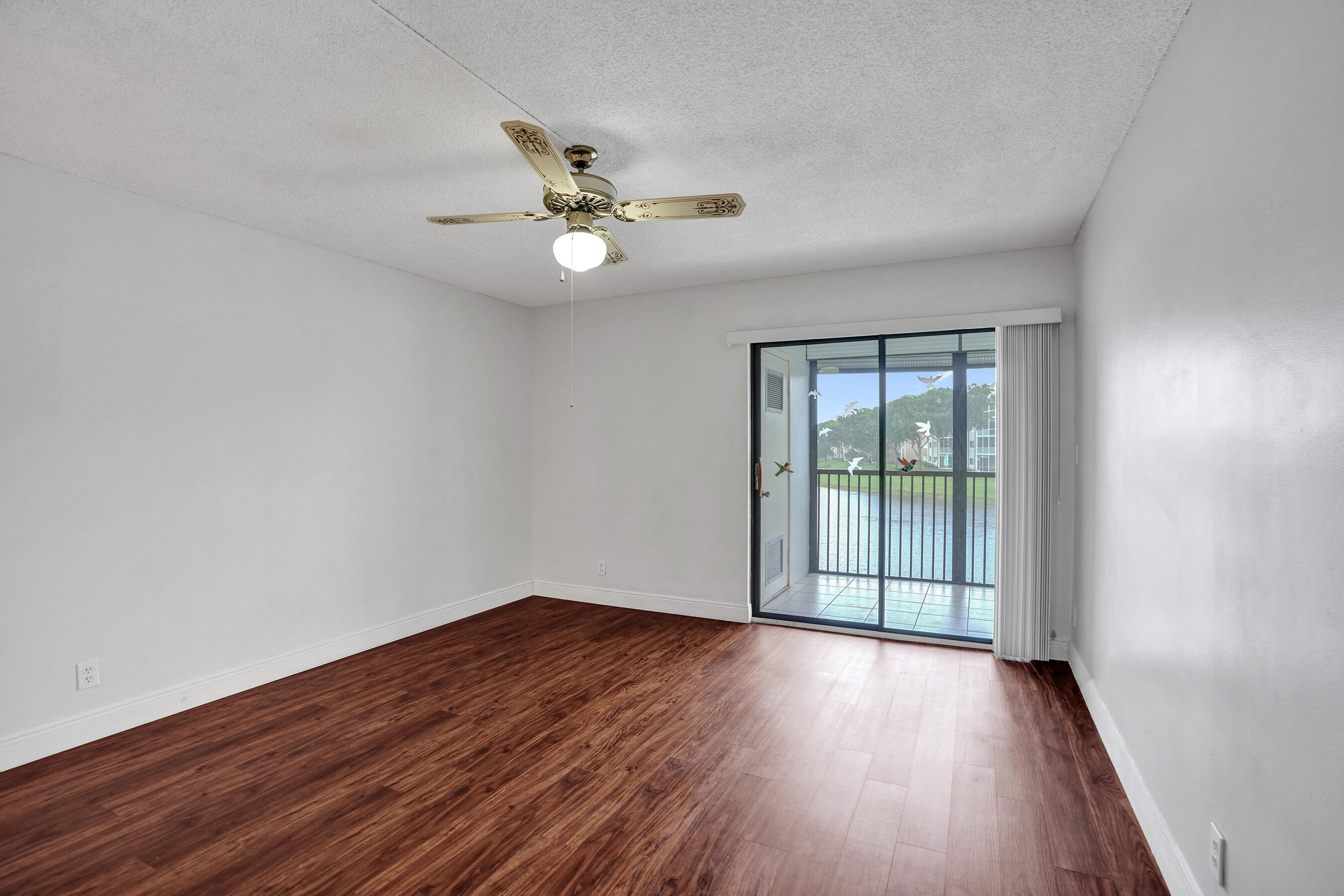 ASHMONT CONDOMINIUM E - Residential