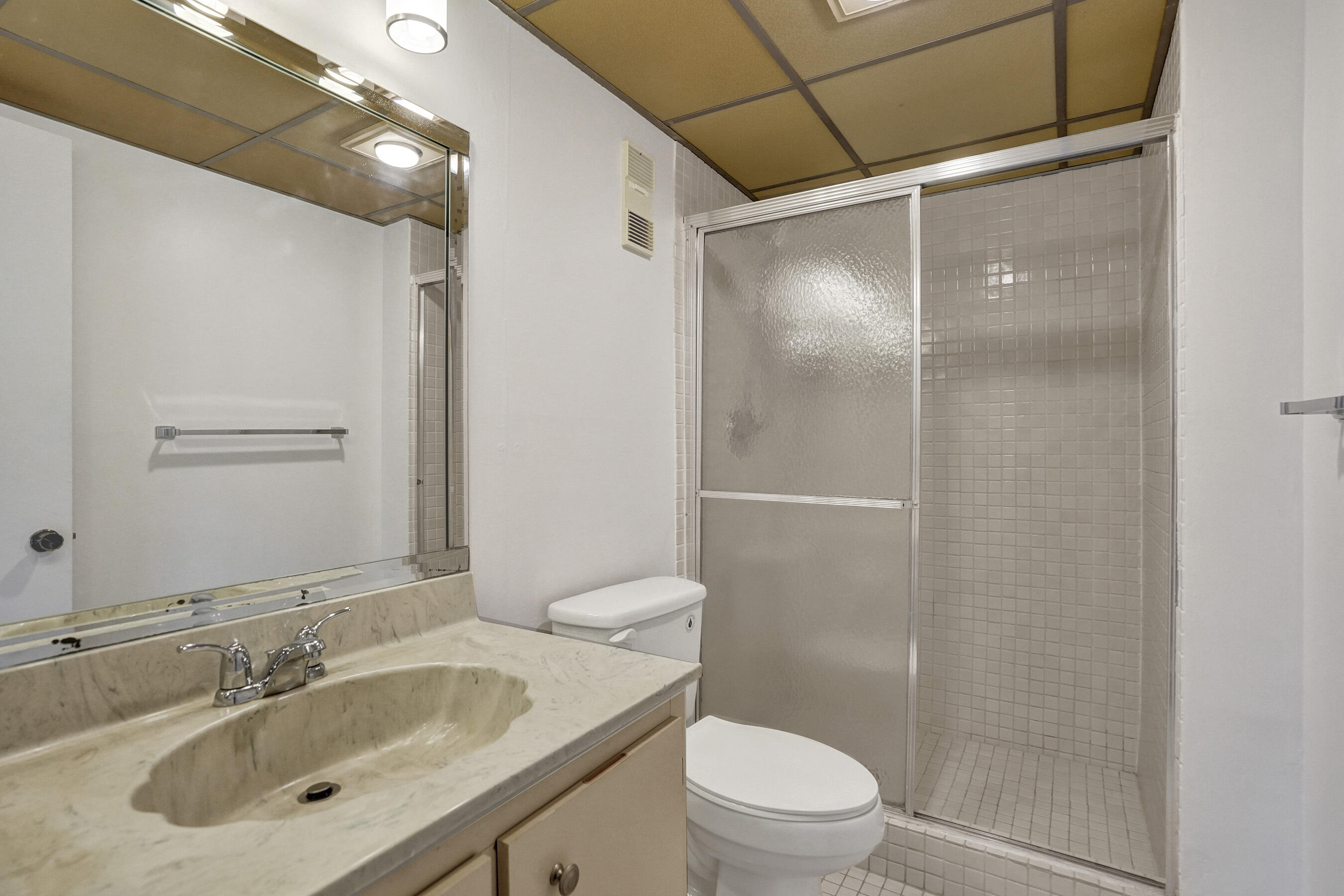 ASHMONT CONDOMINIUM E - Residential