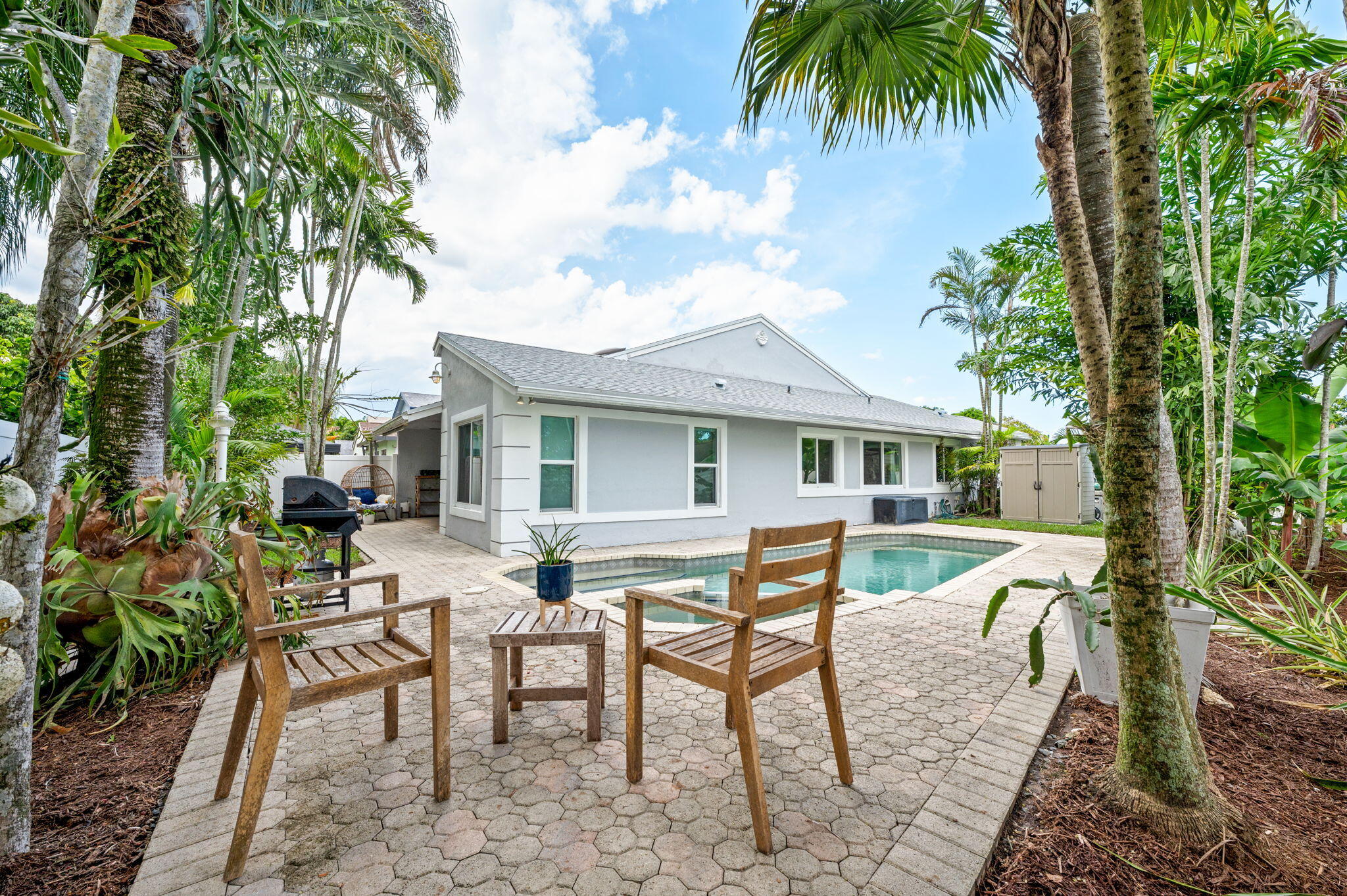 COUNTRYSIDE WEST - Residential