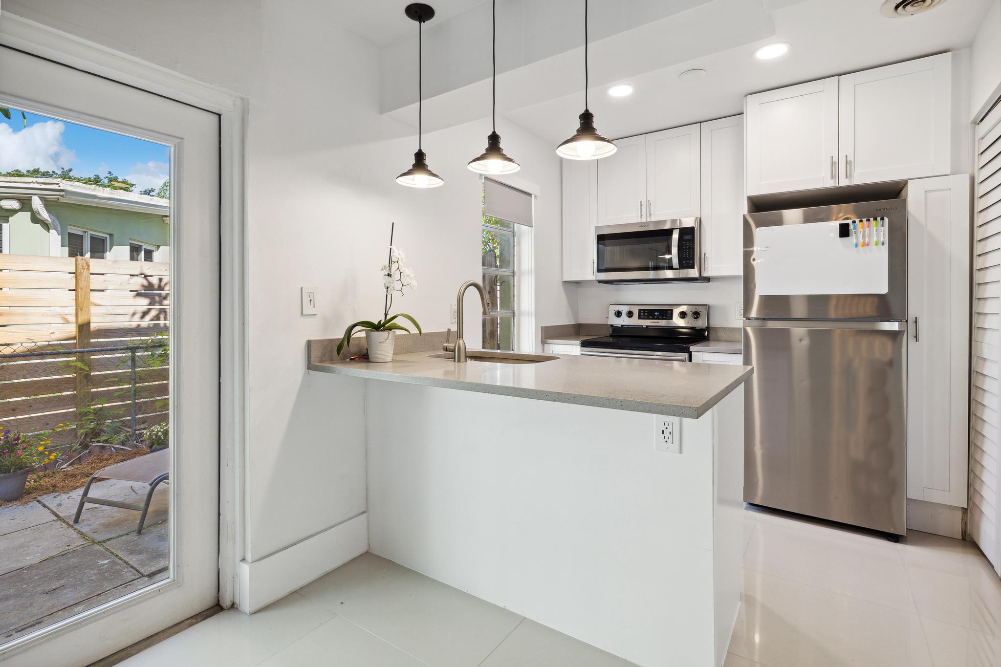 CROISSANT PARK - Residential Lease