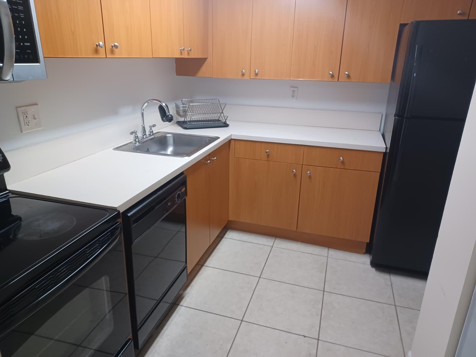 CLEAR LAKE PALMS CONDO - Residential Lease