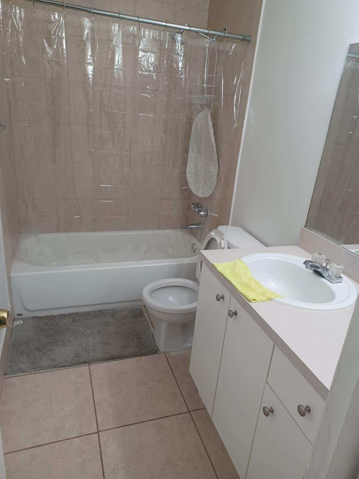 CLEAR LAKE PALMS CONDO - Residential Lease