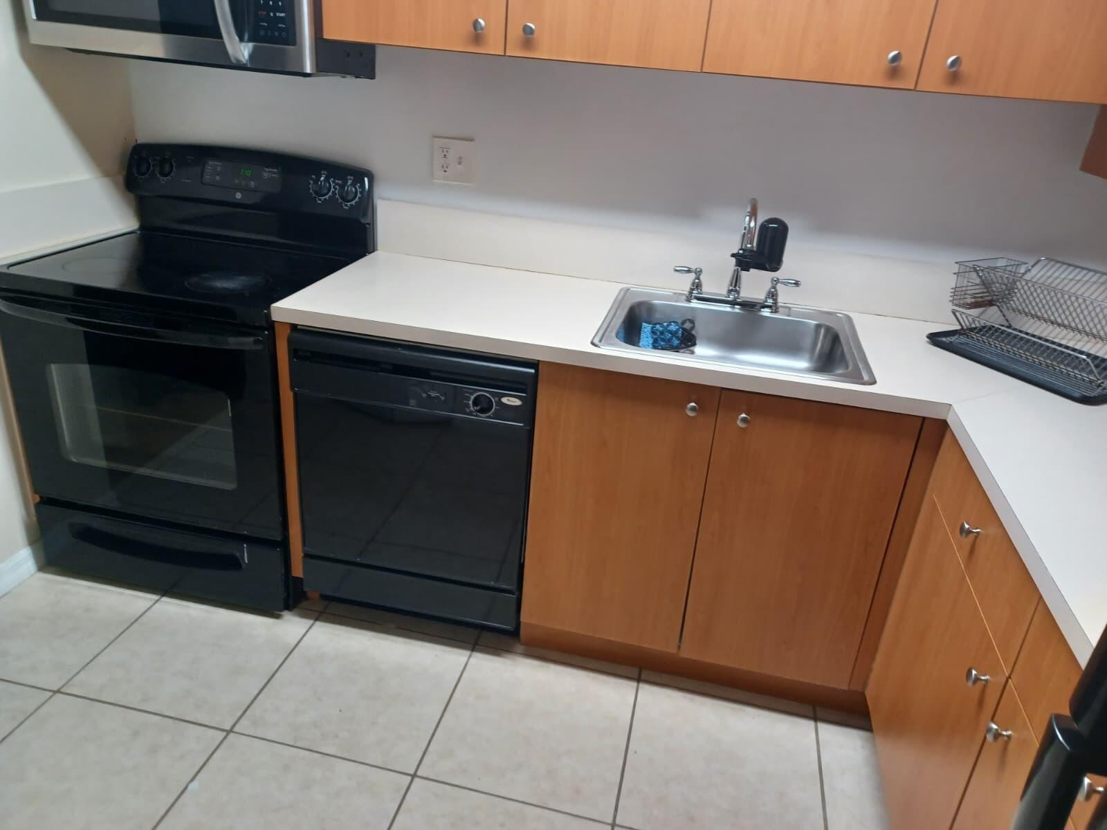 CLEAR LAKE PALMS CONDO - Residential Lease