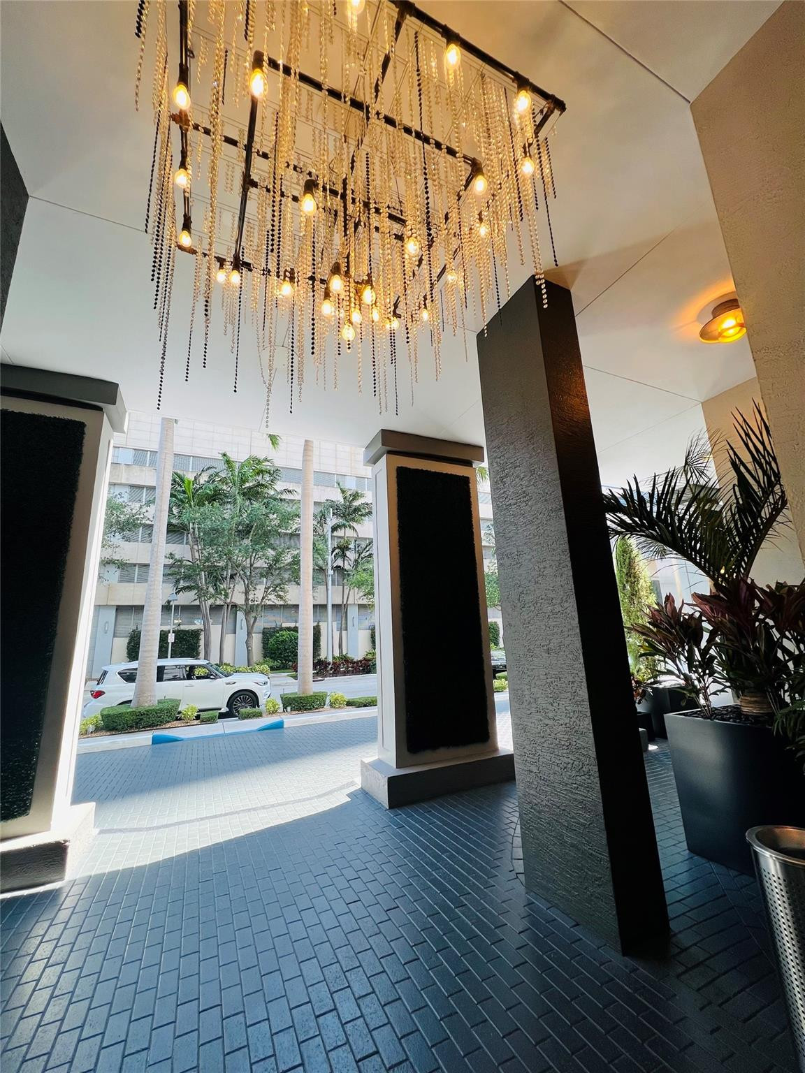 FORTUNE HOUSE CONDO - Residential Lease