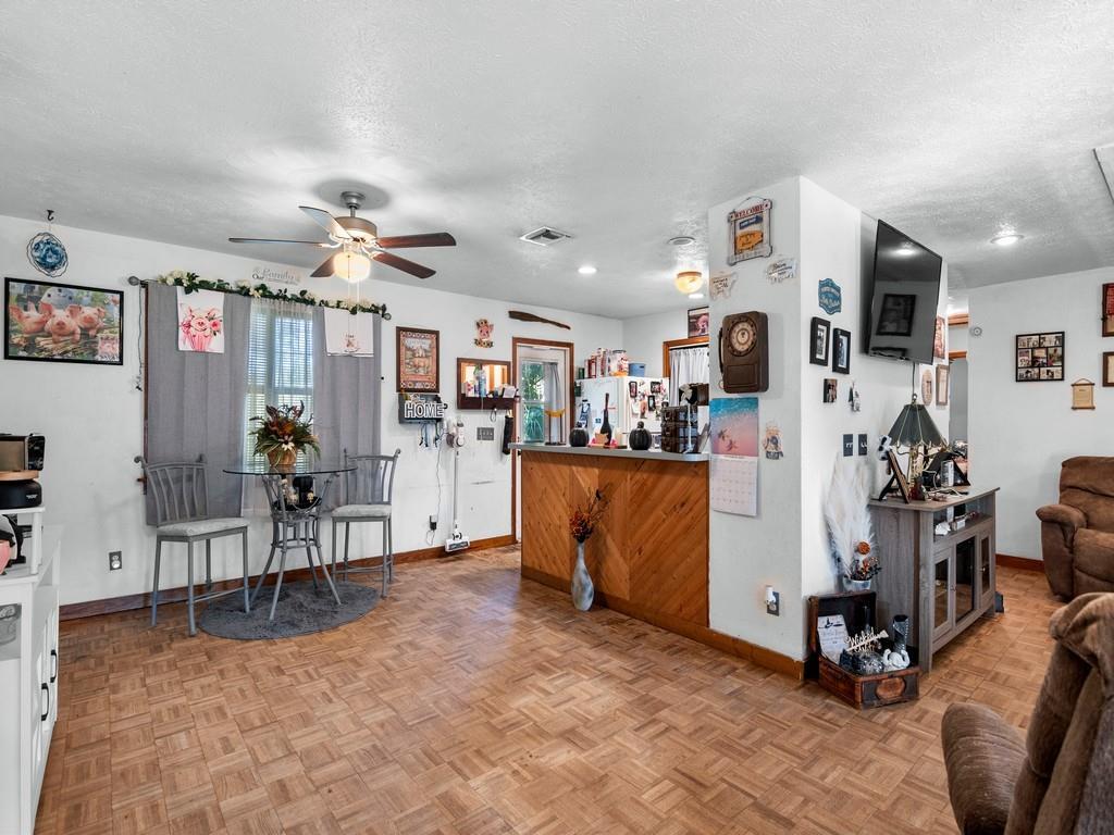 LAKEWOOD TERRACE UNIT 1 - Residential