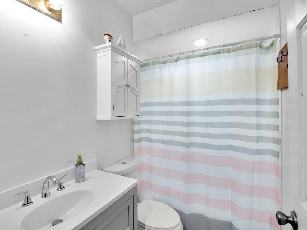 LAKEWOOD TERRACE UNIT 1 - Residential