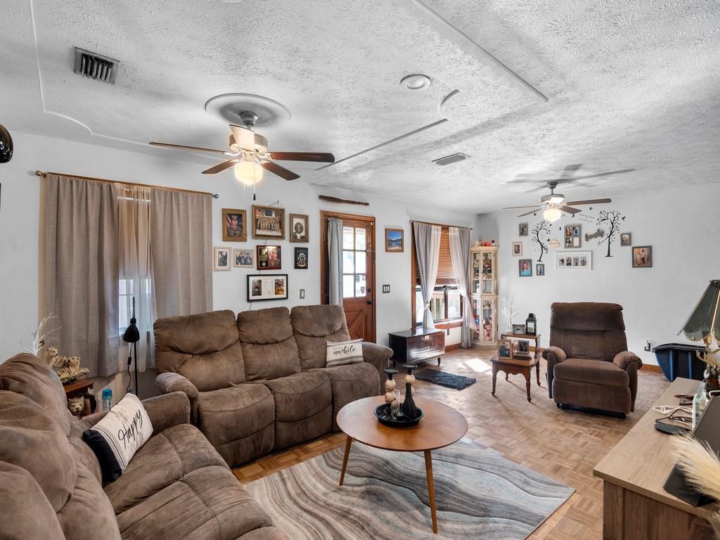 LAKEWOOD TERRACE UNIT 1 - Residential