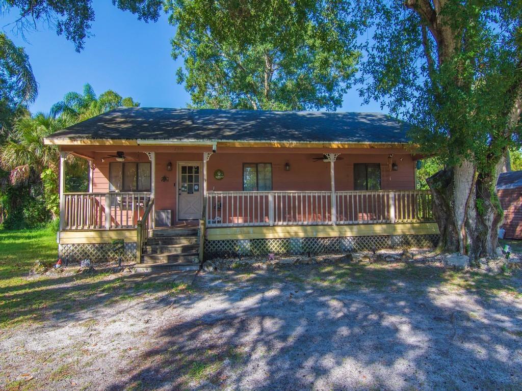 LAKEWOOD TERRACE UNIT 1 - Residential