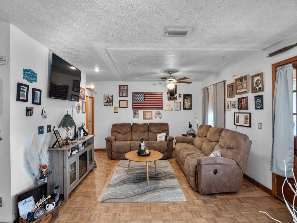 LAKEWOOD TERRACE UNIT 1 - Residential
