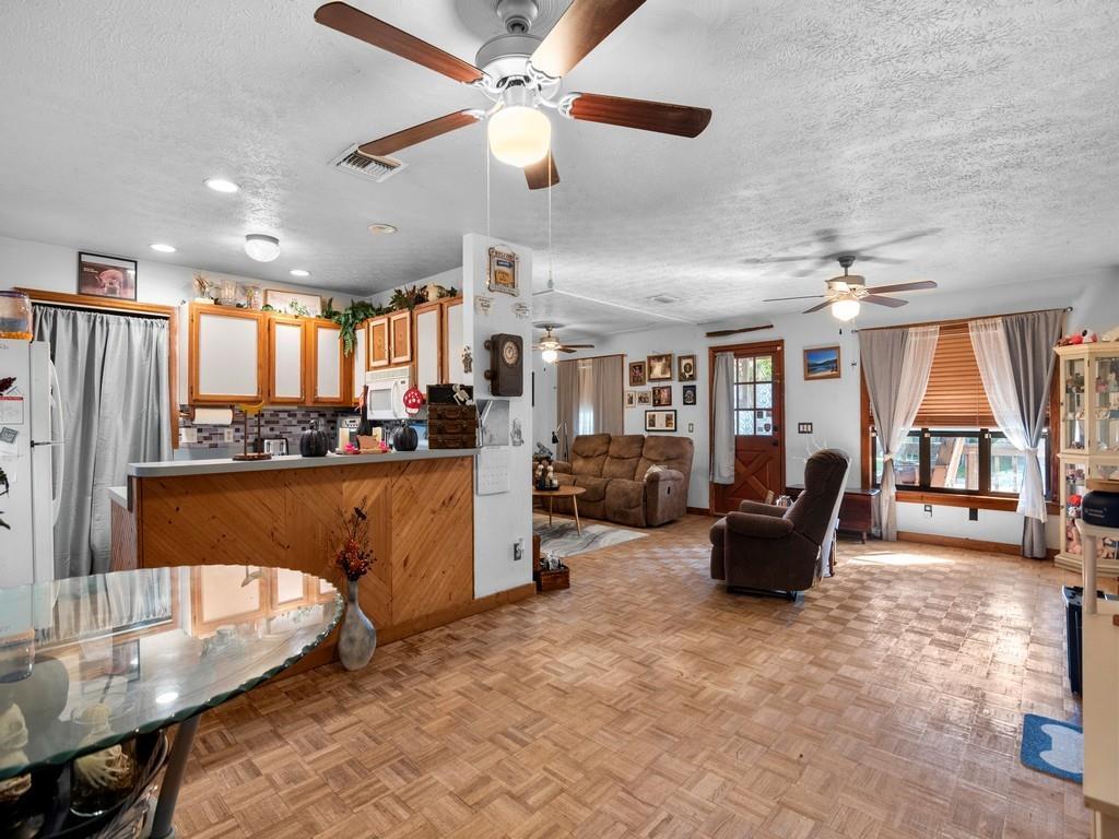 LAKEWOOD TERRACE UNIT 1 - Residential