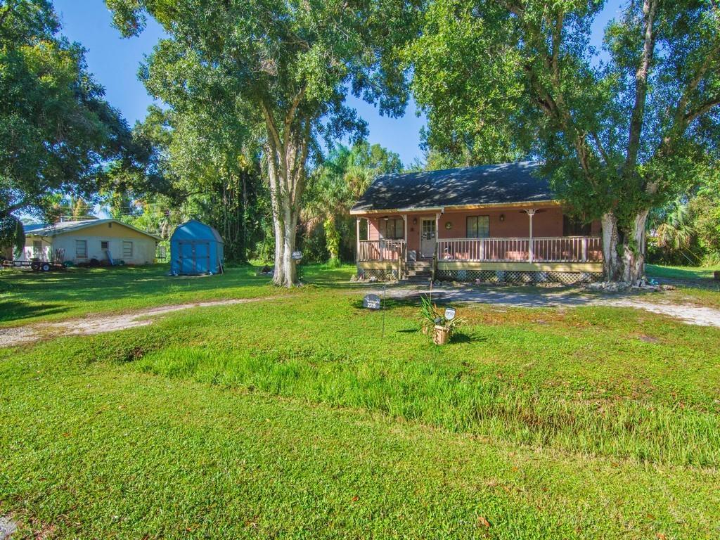 LAKEWOOD TERRACE UNIT 1 - Residential