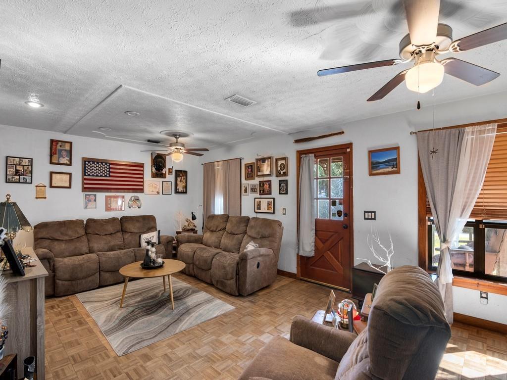 LAKEWOOD TERRACE UNIT 1 - Residential