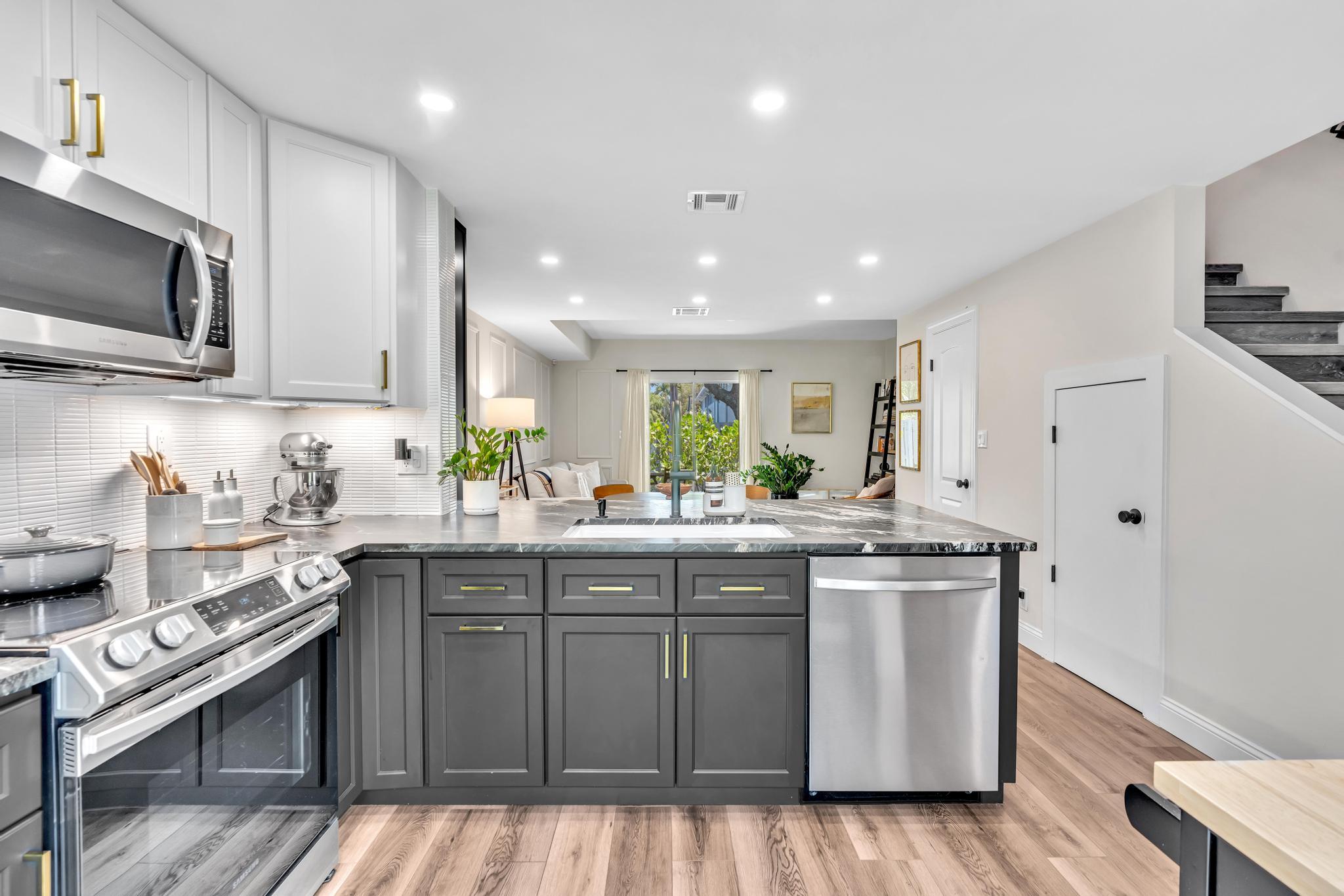 Edgewater - Residential Lease