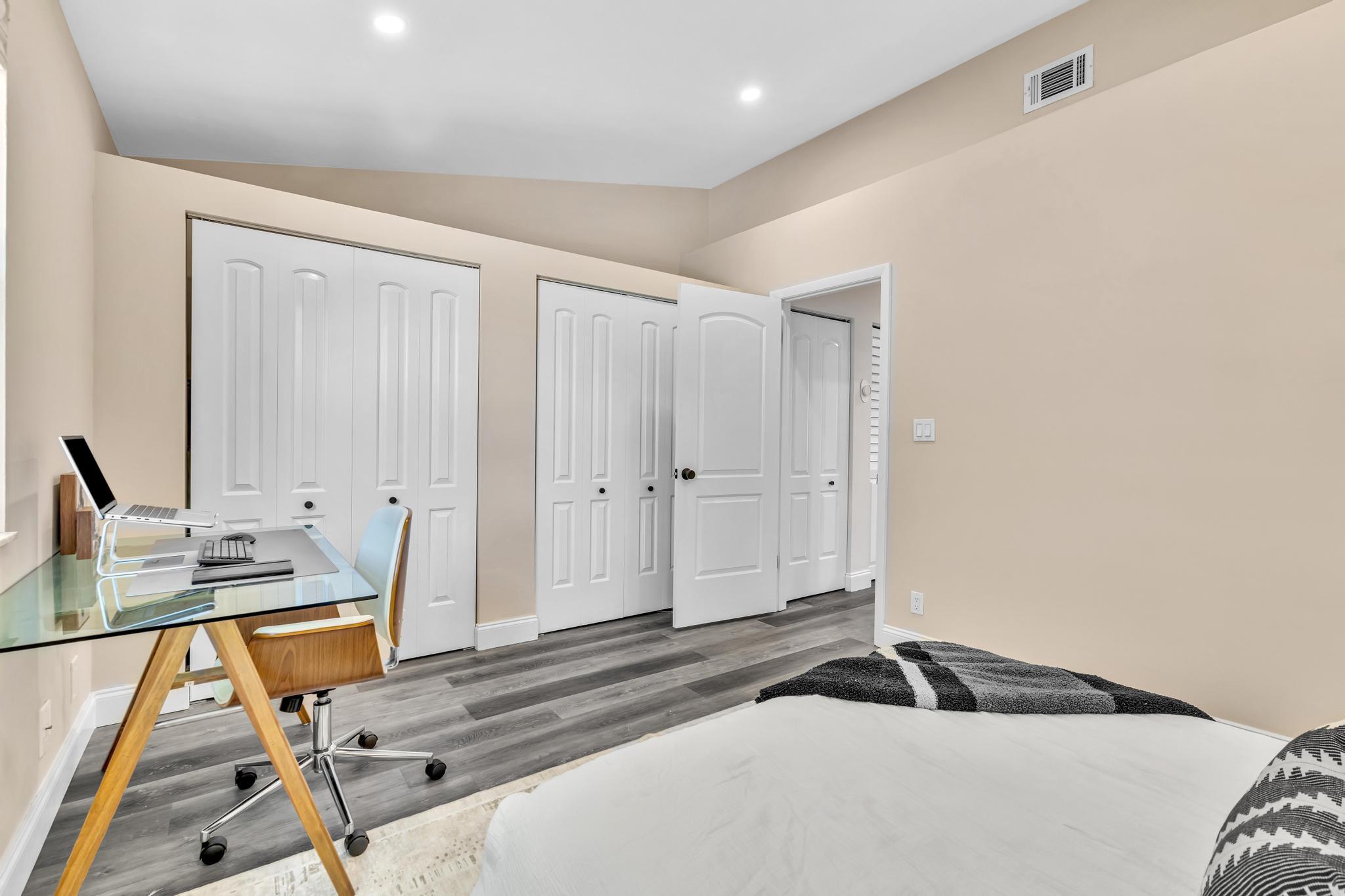 Edgewater - Residential Lease