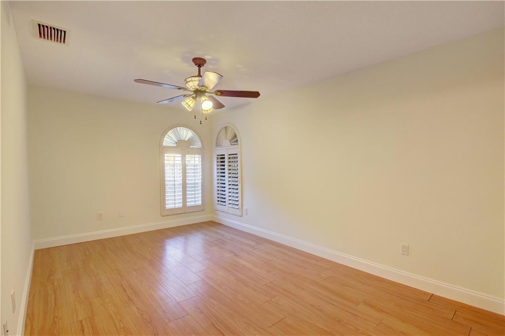Royal Land Amd 132-20 B - Residential