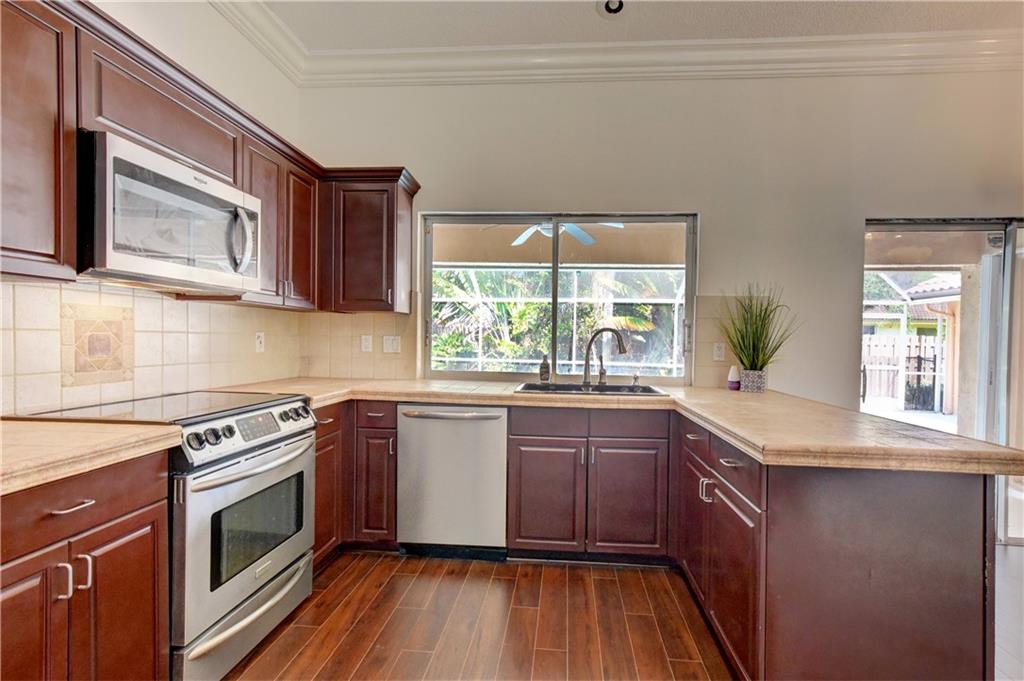 Royal Land Amd 132-20 B - Residential