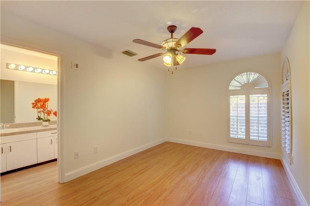 Royal Land Amd 132-20 B - Residential
