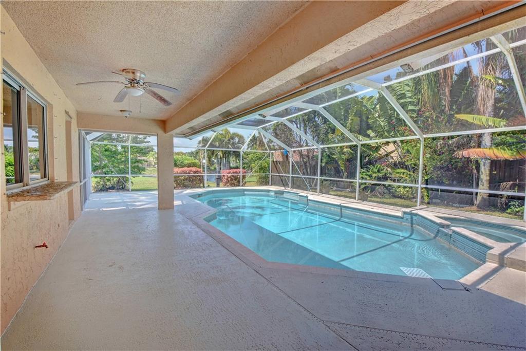 Royal Land Amd 132-20 B - Residential