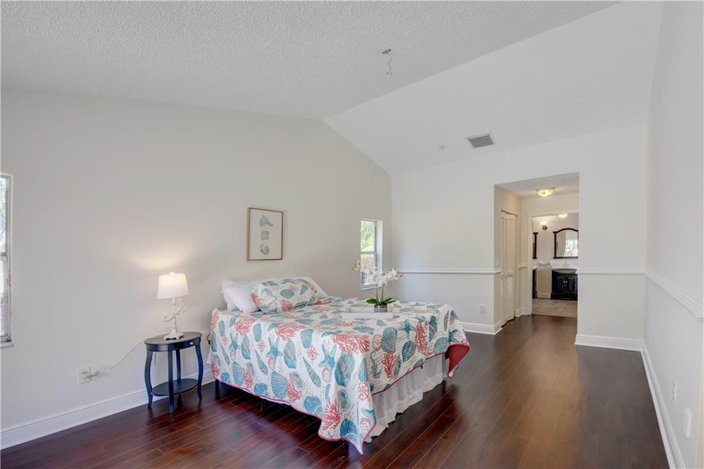 Royal Land Amd 132-20 B - Residential