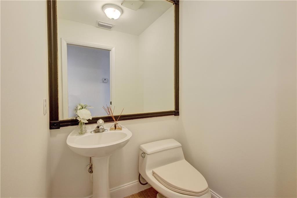 Royal Land Amd 132-20 B - Residential